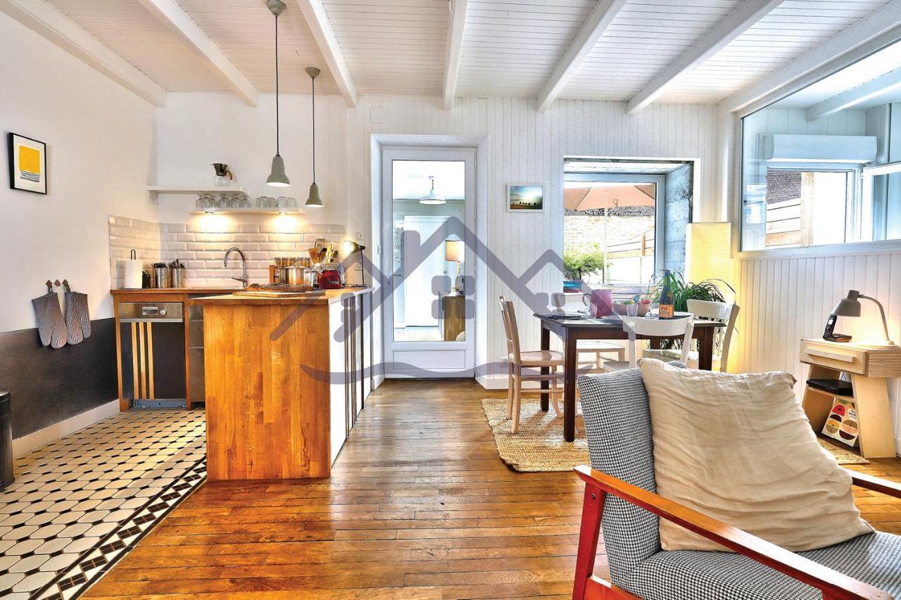 La Maison Des Dunes: Beachside Retreat with City Center Access Guilvinec Exterior photo